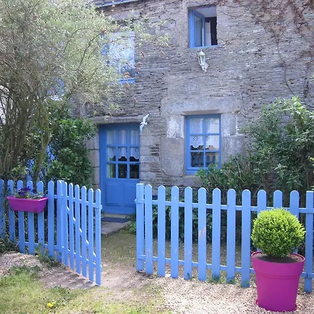 Gîte Les Lutins Bleus Guillac  Extérieur photo